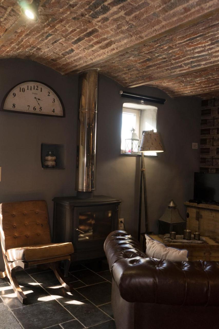 Gite De Corbion Loft1 Ciney Exterior foto